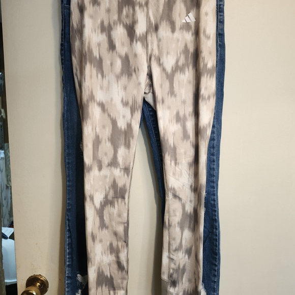 adidas Pants - Adidas Beige Patterned Leggings